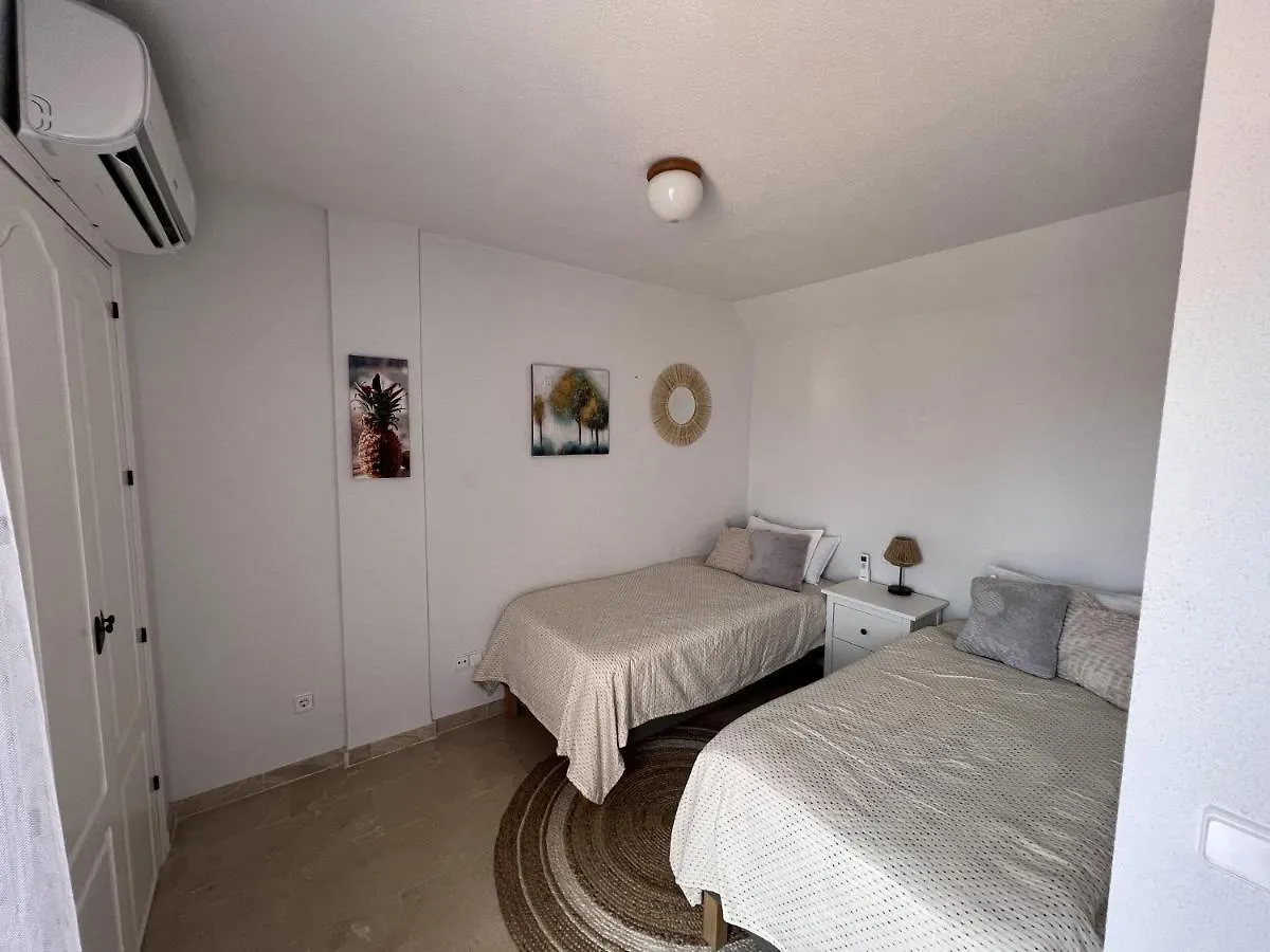 Lägenhet Lovely Penthouse Casares Costa - 500 Meters From The Beach Bahia de Casares